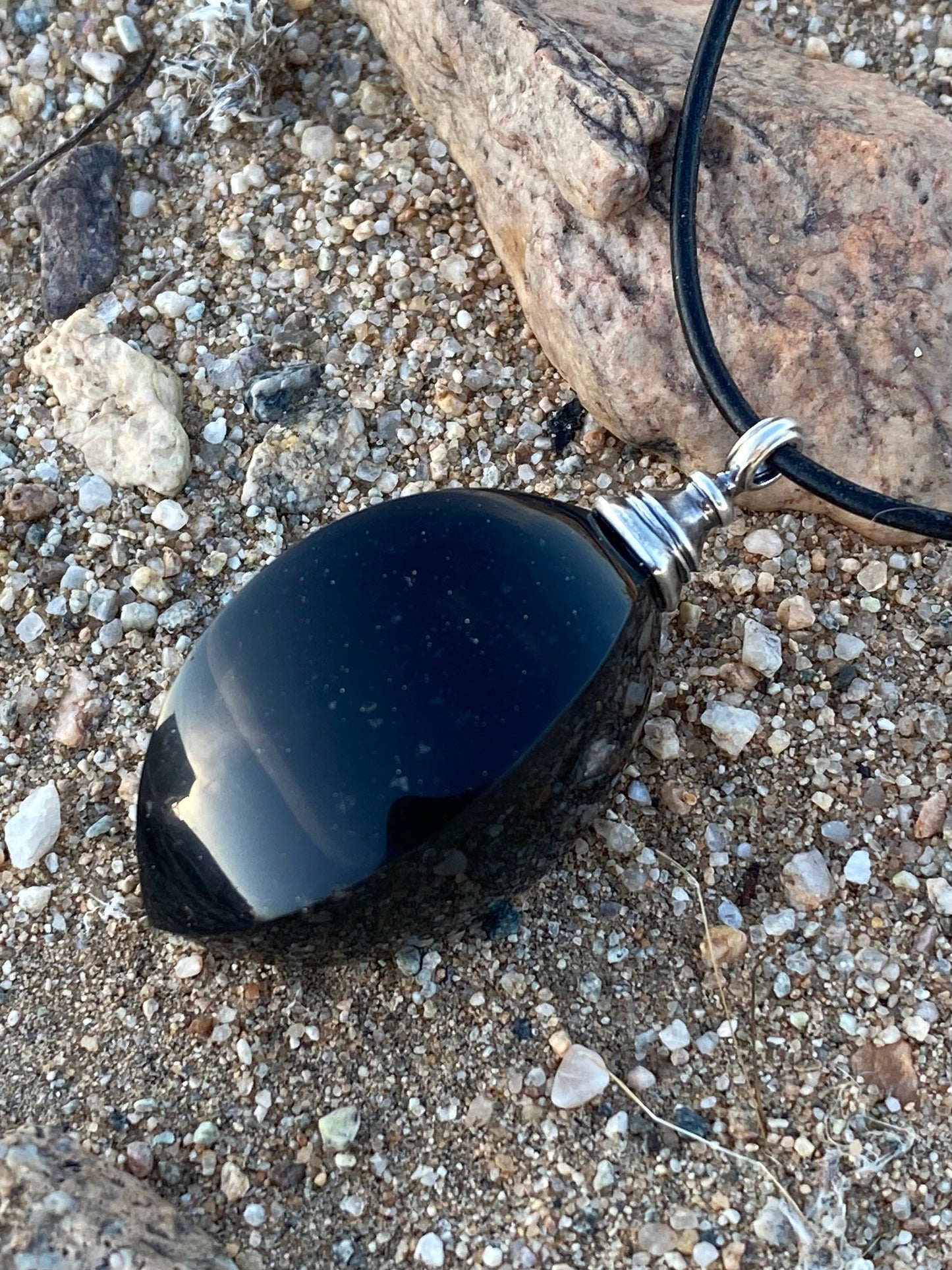 Mojave Obsidian Heart Pendulum Pendant